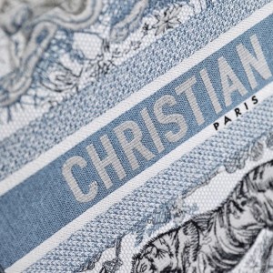 Christian Dior Book Tote Bag 36cm 1286 Chinese New Year Toile De Jouy Embroidered Canvas Fall/Winter 2022 Collection - Image 6