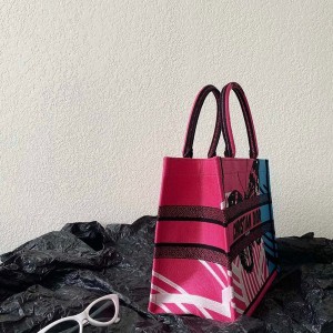 Christian Dior Book Tote Bag 36cm 1286 D-Jungle Pop Butterfly Embroidered Canvas Fall/Winter 2022 Collection - Image 4