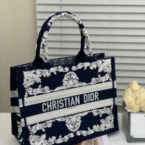 Christian Dior Book Tote Bag 36cm 1286 Toile de Jouy Zodiac Embroidery Canvas Fall/Winter 2022 Collection - Image 3