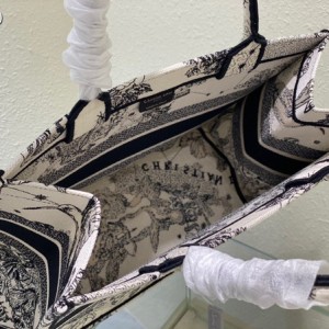 Christian Dior Book Tote Bag 36cm 1286 Toile de Jouy Zodiac Embroidery Canvas Fall/Winter 2022 Collection - Image 8