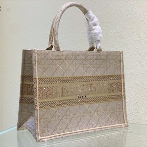 Christian Dior Book Tote Bag 36cm 1296 Cannage Strass Embroidered Canvas Fall/Winter 2022 Collection - Image 2