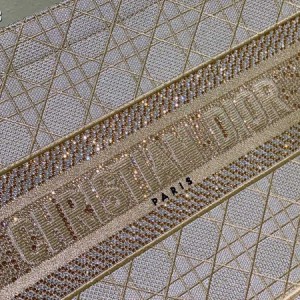 Christian Dior Book Tote Bag 36cm 1296 Cannage Strass Embroidered Canvas Fall/Winter 2022 Collection - Image 6