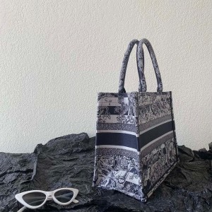 Christian Dior Book Tote Bag 36cm 1296 Chinese New Year Reverse Toile De Jouy Embroidered Canvas Fall/Winter 2022 Collection - Image 3