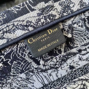 Christian Dior Book Tote Bag 36cm 1296 Chinese New Year Reverse Toile De Jouy Embroidered Canvas Fall/Winter 2022 Collection - Image 7