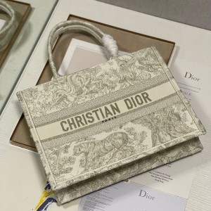 Christian Dior Book Tote Bag 36cm 1296 Chinese New Year Toile De Jouy Embroidered Canvas Fall/Winter 2022 Collection - Image 5