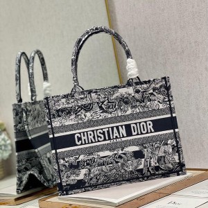 Christian Dior Book Tote Bag 36cm 1296 Chinese New Year Toile De Jouy Embroidered Canvas Fall/Winter 2022 Collection - Image 5