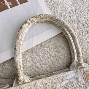 Christian Dior Book Tote Bag 36cm 1296 Chinese New Year Toile De Jouy Embroidered Canvas Fall/Winter 2022 Collection - Image 6