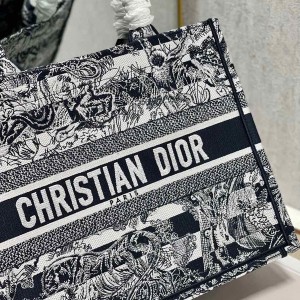 Christian Dior Book Tote Bag 36cm 1296 Chinese New Year Toile De Jouy Embroidered Canvas Fall/Winter 2022 Collection - Image 6