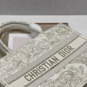 Christian Dior Book Tote Bag 36cm 1296 Chinese New Year Toile De Jouy Embroidered Canvas Fall/Winter 2022 Collection - Image 7