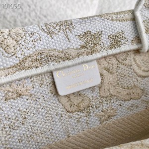 Christian Dior Book Tote Bag 36cm 1296 Chinese New Year Toile De Jouy Embroidered Canvas Fall/Winter 2022 Collection - Image 8