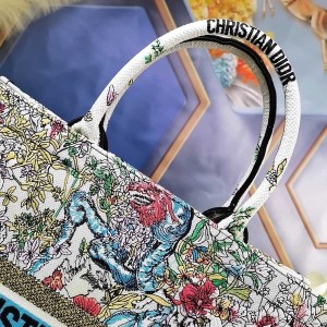 Christian Dior Book Tote Bag 36cm 1296 Constellation Embroidered Canvas Fall/Winter 2022 Collection - Image 5