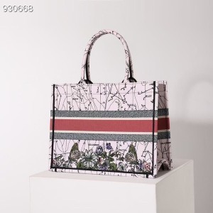 Christian Dior Book Tote Bag 36cm 1296 D-Constellation Zodiac Embroidery Canvas Fall/Winter 2022 Collection - Image 3