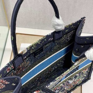 Christian Dior Book Tote Bag 36cm 1296 D-Constellation Zodiac Embroidery Canvas Fall/Winter 2022 Collection - Image 8