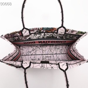 Christian Dior Book Tote Bag 36cm 1296 D-Constellation Zodiac Embroidery Canvas Fall/Winter 2022 Collection - Image 8