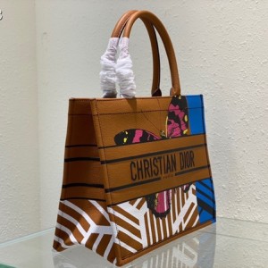 Christian Dior Book Tote Bag 36cm 1296 D-Jungle Zoom Butterfly Grained Calfskin Leather Fall/Winter 2022 Collection - Image 3