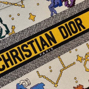 Christian Dior Book Tote Bag 36cm 1296 Lucky Dior Pixel Zodiac Embroidery Canvas Fall/Winter 2022 Collection - Image 6