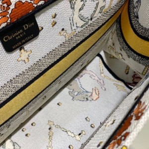 Christian Dior Book Tote Bag 36cm 1296 Lucky Dior Pixel Zodiac Embroidery Canvas Fall/Winter 2022 Collection - Image 8