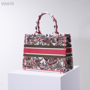 Christian Dior Book Tote Bag 36cm 1296 Lunar New Year Butterfly Embroidery Canvas Fall/Winter 2022 Collection - Image 3