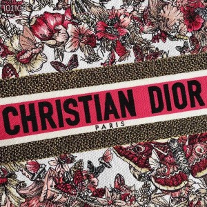Christian Dior Book Tote Bag 36cm 1296 Lunar New Year Butterfly Embroidery Canvas Fall/Winter 2022 Collection - Image 3