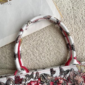 Christian Dior Book Tote Bag 36cm 1296 Lunar New Year Butterfly Embroidery Canvas Fall/Winter 2022 Collection - Image 7