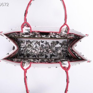 Christian Dior Book Tote Bag 36cm 1296 Lunar New Year Butterfly Embroidery Canvas Fall/Winter 2022 Collection - Image 8