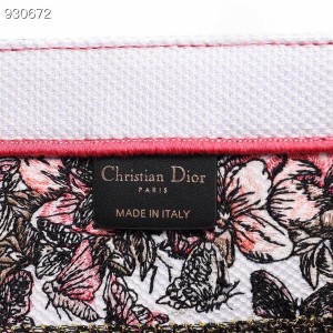 Christian Dior Book Tote Bag 36cm 1296 Lunar New Year Butterfly Embroidery Canvas Fall/Winter 2022 Collection - Image 9