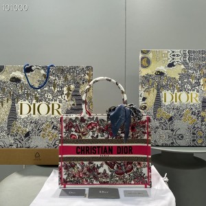 Christian Dior Book Tote Bag 36cm 1296 Lunar New Year Butterfly Embroidery Canvas Fall/Winter 2022 Collection - Image 1
