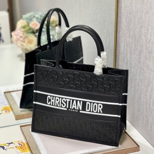 Christian Dior Book Tote Bag 36cm 1296 Oblique Calfskin Leather Embroidered Canvas Fall/Winter 2022 Collection - Image 2