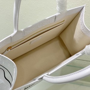Christian Dior Book Tote Bag 36cm 1296 Oblique Calfskin Leather Embroidered Canvas Fall/Winter 2022 Collection - Image 7
