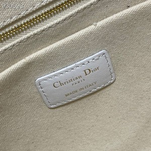 Christian Dior Book Tote Bag 36cm 1296 Oblique Calfskin Leather Embroidered Canvas Fall/Winter 2022 Collection - Image 9