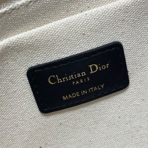 Christian Dior Book Tote Bag 36cm 1296 Oblique Calfskin Leather Embroidered Canvas Fall/Winter 2022 Collection - Image 9
