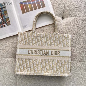 Christian Dior Book Tote Bag 36cm 1296 Oblique Embroidered Canvas Fall/Winter 2022 Collection - Image 1