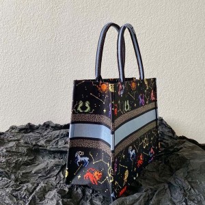 Christian Dior Book Tote Bag 36cm 1296 Pixel Zodiac Embroidery Canvas Fall/Winter 2022 Collection - Image 3