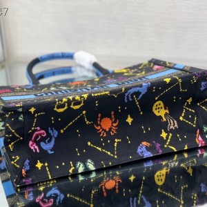 Christian Dior Book Tote Bag 36cm 1296 Pixel Zodiac Embroidery Canvas Fall/Winter 2022 Collection - Image 7