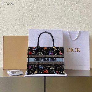 Christian Dior Book Tote Bag 36cm 1296 Pixel Zodiac Embroidery Canvas Fall/Winter 2022 Collection - Image 9