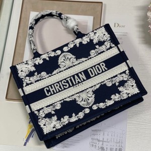 Christian Dior Book Tote Bag 36cm 1296 Toile de Jouy Zodiac Embroidery Canvas Fall/Winter 2022 Collection - Image 5