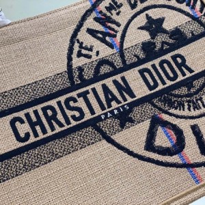 Christian Dior Book Tote Bag 36cm 1296 Union Jute Embroidery Canvas Fall/Winter 2022 Collection - Image 6