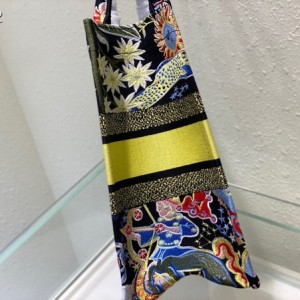 Christian Dior Book Tote Bag 36cm 1296 Zodiac Fantastico Embroidered Canvas Fall/Winter 2022 Collection - Image 7