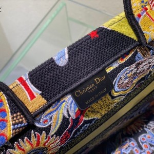 Christian Dior Book Tote Bag 36cm 1296 Zodiac Fantastico Embroidered Canvas Fall/Winter 2022 Collection - Image 9
