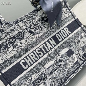 Christian Dior Book Tote Bag 36cm 93360 Chinese New Year Toile De Jouy Embroidered Canvas Fall/Winter 2022 Collection - Image 5