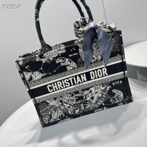 Christian Dior Book Tote Bag 36cm 93360 Toile de Jouy Zodiac Embroidery Canvas Fall/Winter 2022 Collection - Image 4