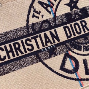 Christian Dior Book Tote Bag 36cm 93360 Union Jute Embroidery Canvas Fall/Winter 2022 Collection - Image 6