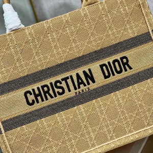 Christian Dior Book Tote Bag 36cm M1296 Cannage Raffia Embroidery Canvas Spring/Summer 2023 Collection - Image 6