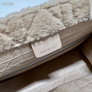 Christian Dior Book Tote Bag 36cm M1296 Cannage Shearling Fur Embroidery Canvas Fall/Winter 2022 Collection - Image 9