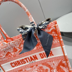 Christian Dior Book Tote Bag 36cm M1296 Chinese New Year Reverse Transparent Toile De Jouy Embroidered Canvas Fall/Winter 2022 Collection - Image 5