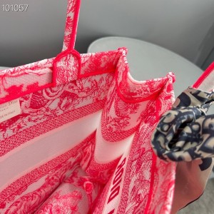 Christian Dior Book Tote Bag 36cm M1296 Chinese New Year Reverse Transparent Toile De Jouy Embroidered Canvas Fall/Winter 2022 Collection - Image 7