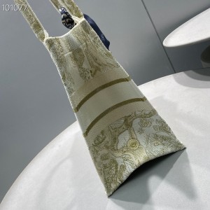 Christian Dior Book Tote Bag 36cm M1296 Chinese New Year Toile De Jouy Embroidered Canvas Fall/Winter 2022 Collection - Image 7