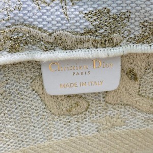 Christian Dior Book Tote Bag 36cm M1296 Chinese New Year Toile De Jouy Embroidered Canvas Fall/Winter 2022 Collection - Image 9