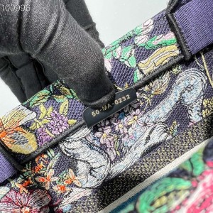 Christian Dior Book Tote Bag 36cm M1296 D-Constellation Zodiac Embroidery Canvas Fall/Winter 2022 Collection - Image 8