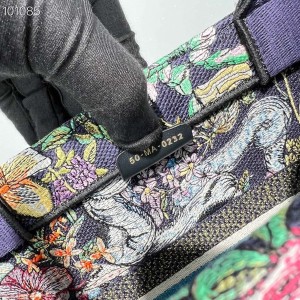 Christian Dior Book Tote Bag 36cm M1296 D-Constellation Zodiac Embroidery Canvas Fall/Winter 2022 Collection - Image 9